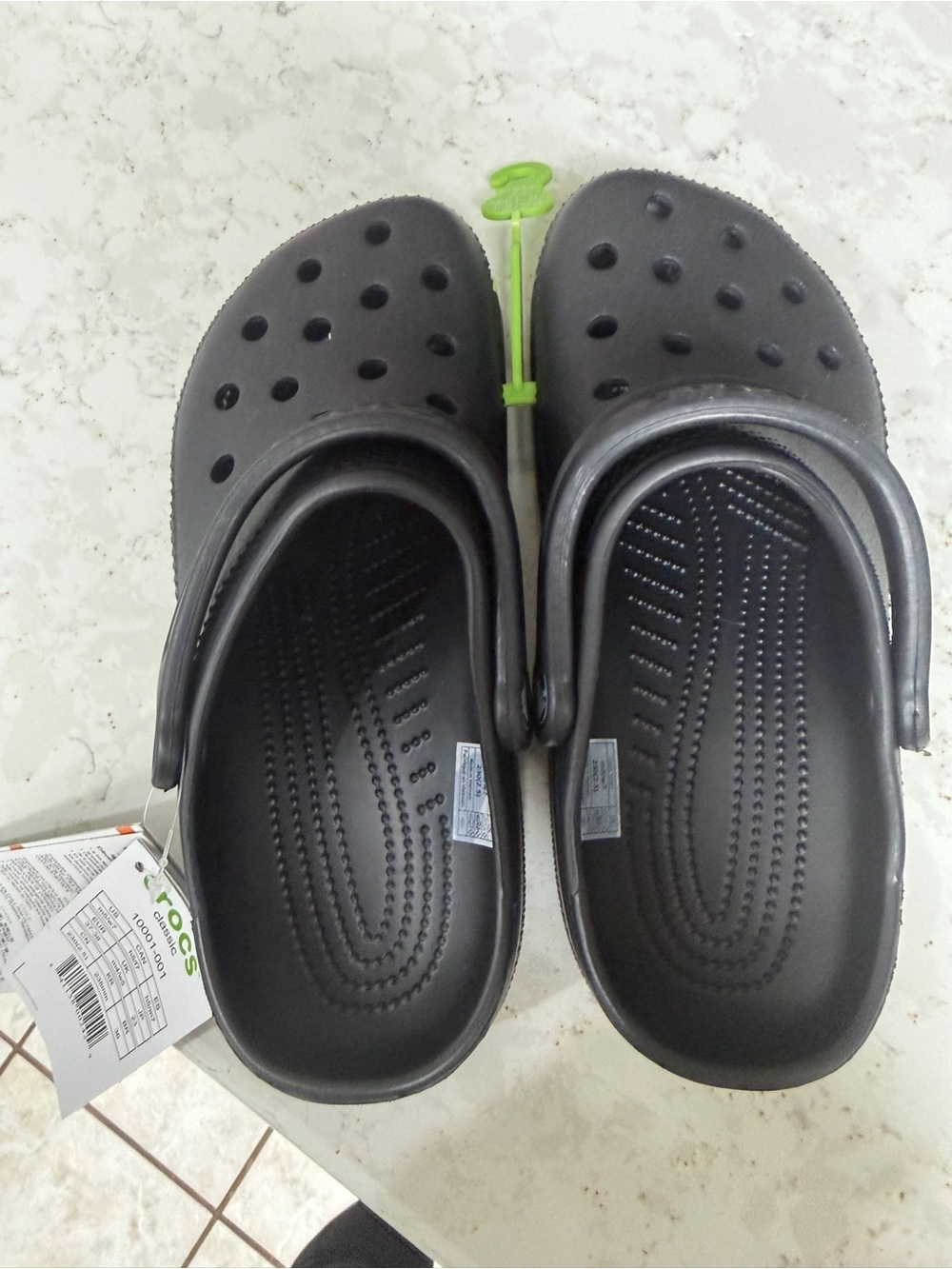 CROCS Black Slip-On Clog new men’s 5 women’s 7